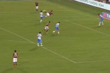 Γκολάρα του Οσβάλντο με ψαλίδι