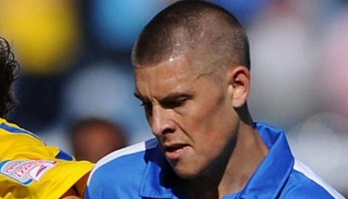 Επενδύει σε Πρόκτορ