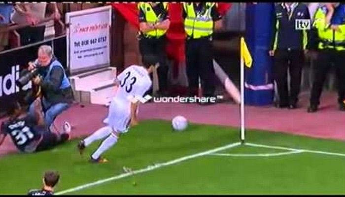 Τάκλιν σε κάμεραμαν!