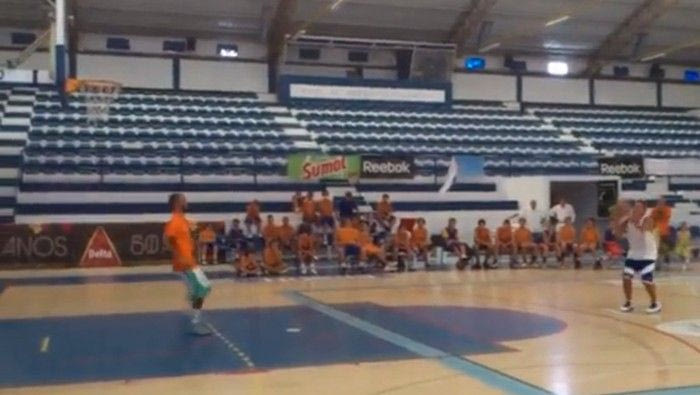 Ρεκόρ με 18/18 τρίποντα σε ένα λεπτό (video)