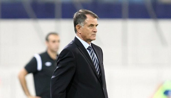 Κόουτς γιατί επιμένεις;