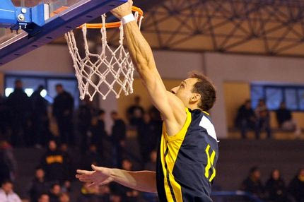 Ανανέωσε ο Δέσπος, στην ΑΕΚ οι Καπετζόγλου, Βαβάτσικος