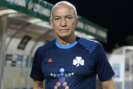 “Αυτοί που αποδοκίμασαν, πριν με χειροκροτούσαν”