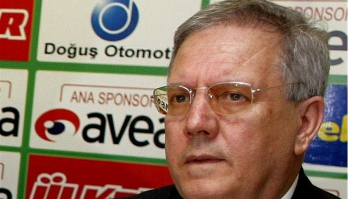 Πρόεδρος Φενέρ: “Κάνουμε δώρα στους διαιτητές!”
