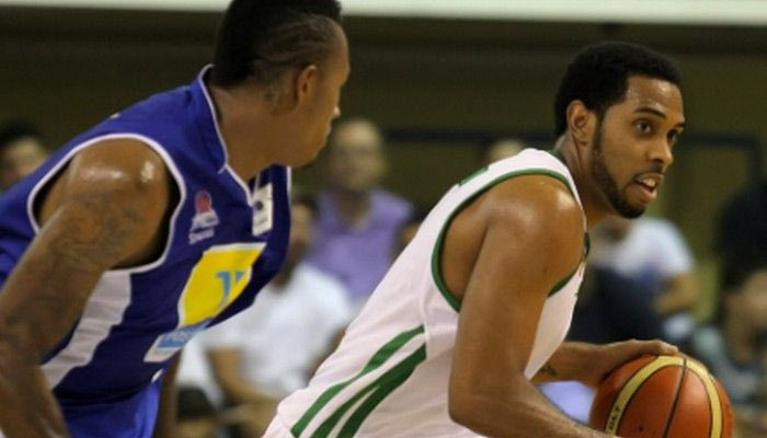 Διαψεύδει για Κίτσεν