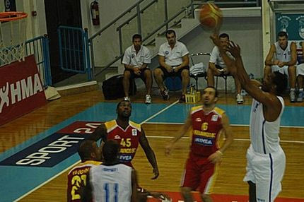 Νίκη στο τελευταίο φιλικό