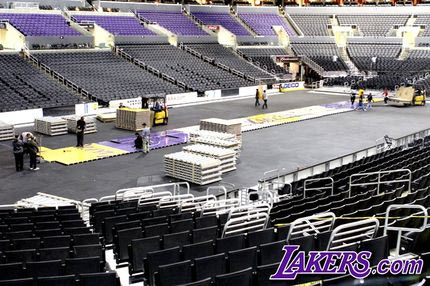 VIDEO: Η νέα έδρα των Λέικερς