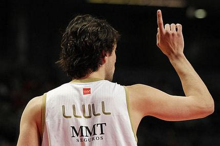 Ανανέωσε ο Γιουγ