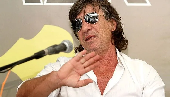 Φεύγει και ο Μαύρος από την ΑΕΚ: “Με έγραψαν στα παλιά τους τα παπούτσια!”