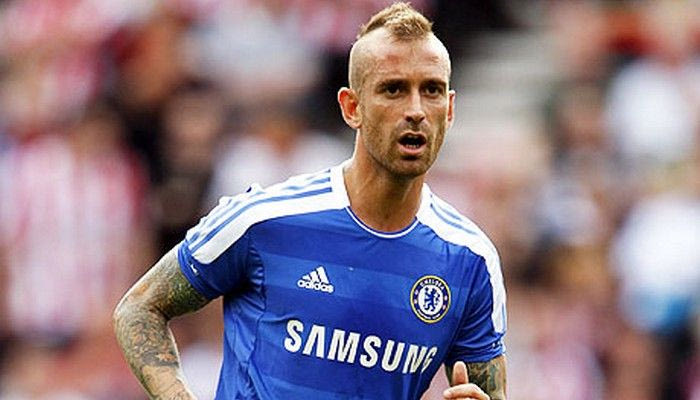 Ανακοίνωσε Μεϊρέλες