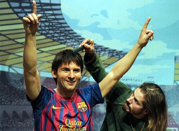 Ατραξιόν στο Λονδίνο το κέρινο ομοίωμα του Μέσι