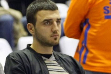 Yπέγραψε τον Ντραγκίσεβιτς