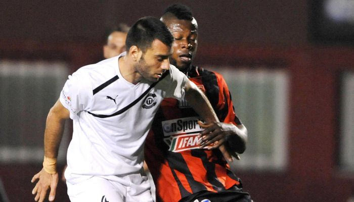 Πρεμιέρα με ντέρμπι στη Football League