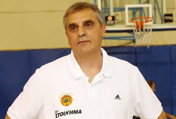 Στο βάθος…τέσσερα