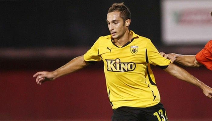 Θλάση στον δικέφαλο ο Ρίκκα