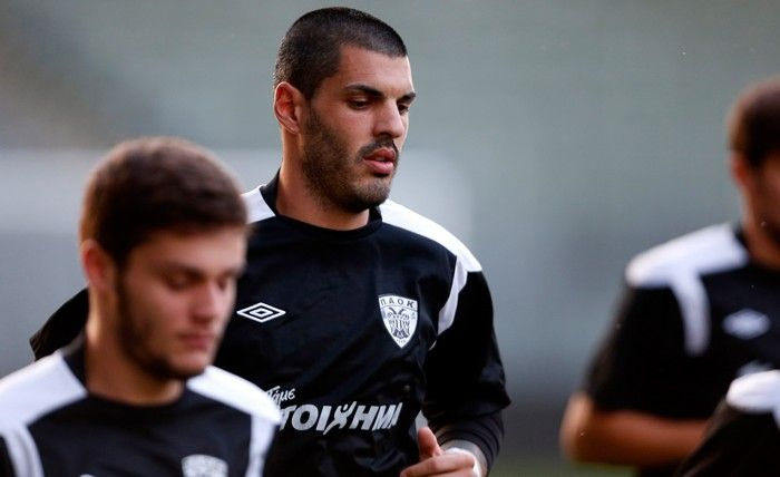 Το κοινό πρόσωπο Χακόμπο και το… μπλοκάκι