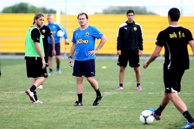 Πλήρης και με αλλαγές η ΑΕΚ