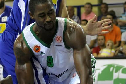 Τελειώνει ο Άρμστρονγκ από τον Παναθηναϊκό