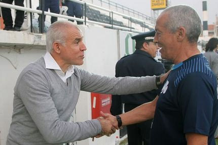 Φερέιρα: “Όποιος δεν επιβιώνει, πεθαίνει”