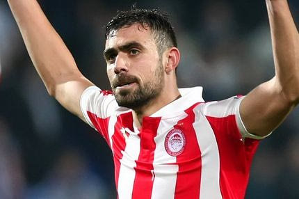 Μανιάτης: “Ψηλά το κεφάλι”