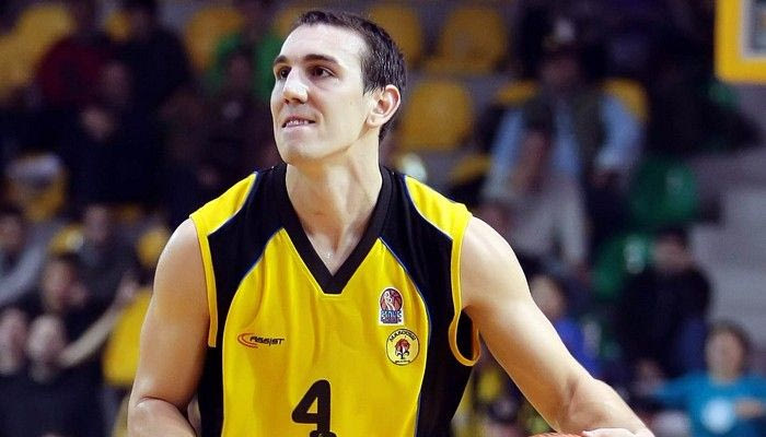 Θέλει να έρθει ο Μιλόσεβιτς, φτάνει ο Λάσμε