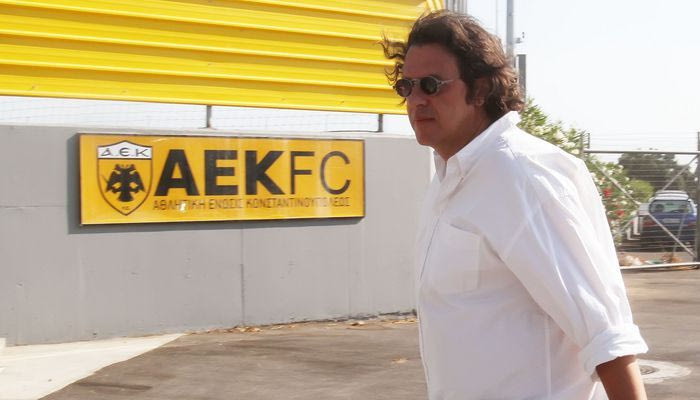 Παραιτήθηκε ο Μπόβαλης