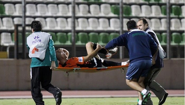 Εκτός αποστολής τρεις