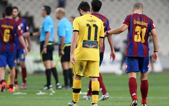 Περίσσιο θράσος, απύθμενη υποκρισία