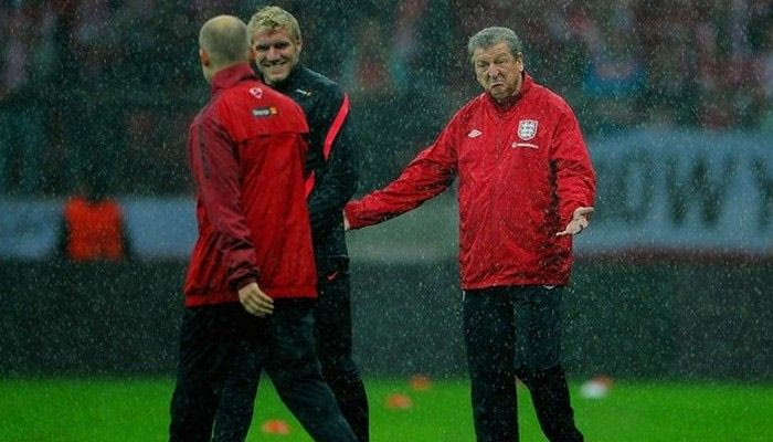 Αναβλήθηκε το Πολωνία – Αγγλία λόγω… ανοικτής οροφής