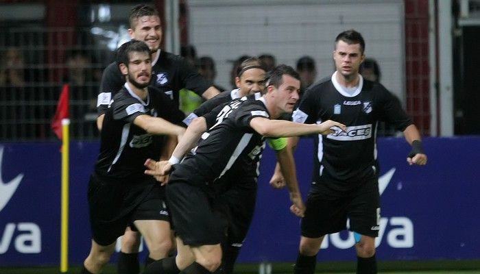 Άπαντες παρόντες με Λεβαδειακό