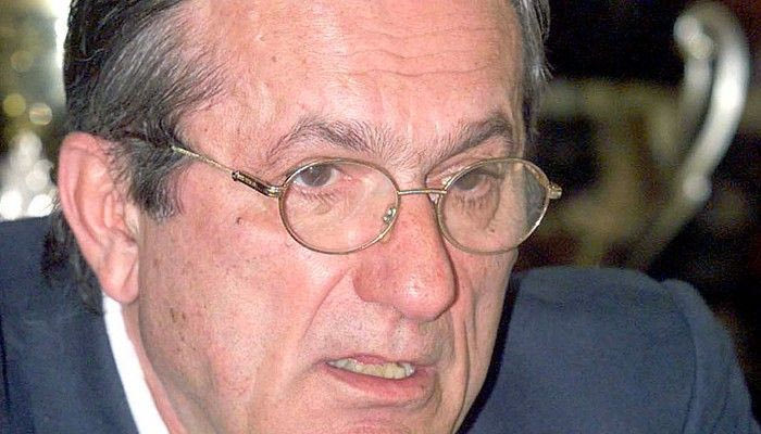 Θρηνεί την απώλεια του Σπύρου