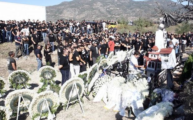 Δεν ξέχασαν τους έξι αδικοχαμένους οπαδούς. Μήνυμα Σαββίδη