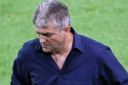 Τσιώλης: “Ψάχνουμε χαφ και επιθετικό”