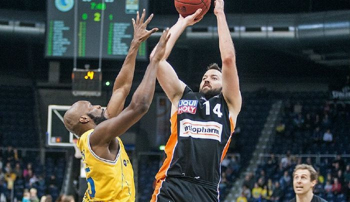 Τρομερό καλάθι στα… τυφλά από τον Βουγιούκα (VIDEO)