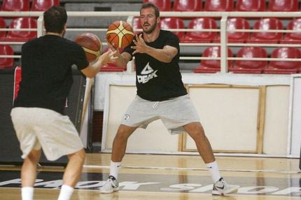 Ελπίζουν σε “ναι” του Χαριτόπουλου