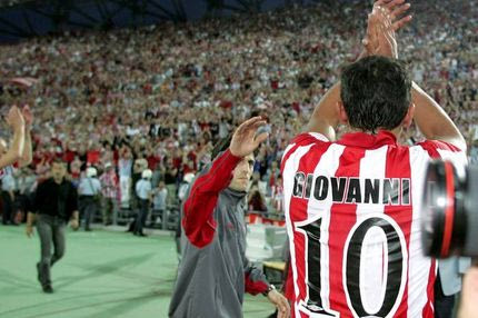 Ο Ζιοβάνι υποκλίνεται στον Σέργιο