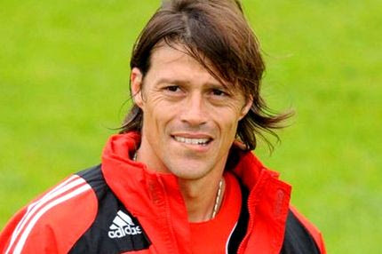 Στην Μπάνφιλντ ο Αλμέιδα