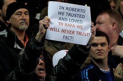 Έντονες αποδοκιμασίες των φίλων της Τσέλσι κατά του Μπενίτεθ