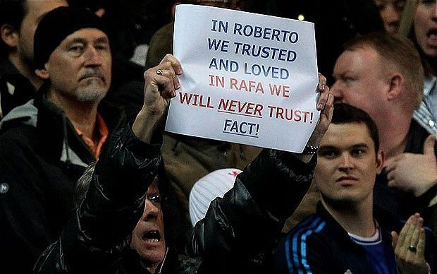 Έντονες αποδοκιμασίες των φίλων της Τσέλσι κατά του Μπενίτεθ