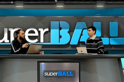 Η 12η εκπομπή SUPER BALL