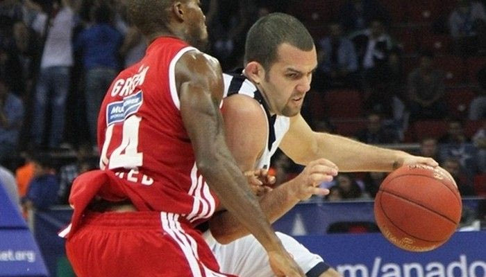 Κάχα Λαμποράλ-Εφές 64-76