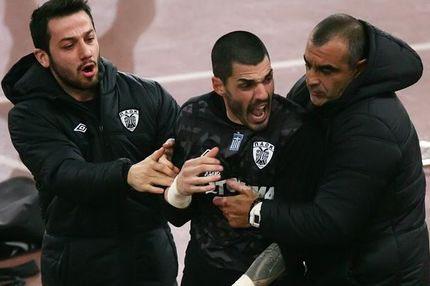 Κλώτσησε συμπαίκτη του ο Χακόμπο