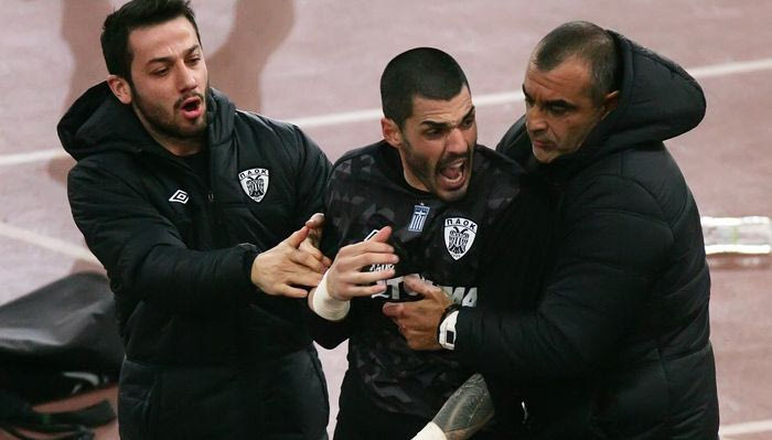 Κλώτσησε συμπαίκτη του ο Χακόμπο