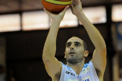 Αμφίβολος για τον Ολυμπιακό ο Καλαμπόκης