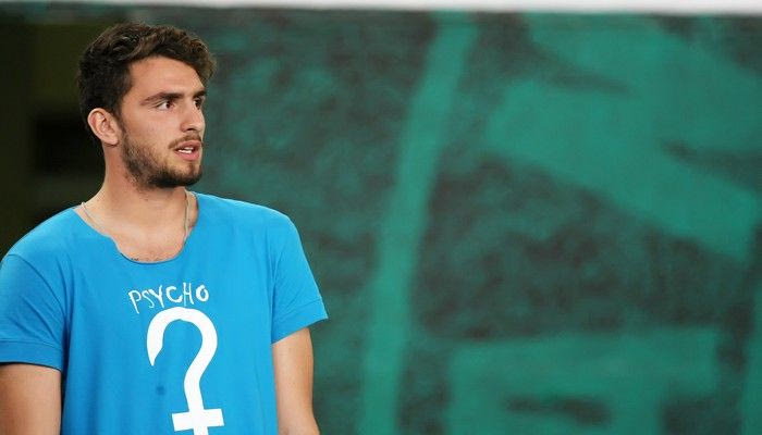 Καπίνο, Μέντες και αποφάσεις