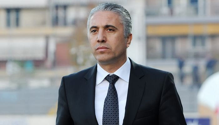 Παραιτήθηκε ο Κωστένογλου