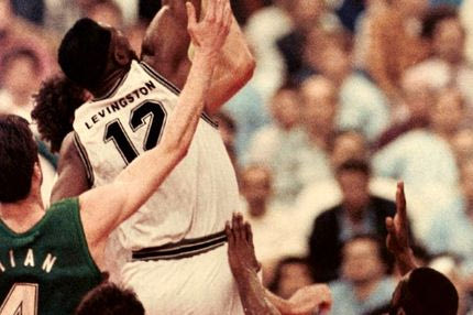 Τα εντυπωσιακά καρφώματα του Λέβινγκστον