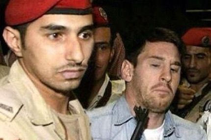 Όπλο στον λαιμό του Μέσι