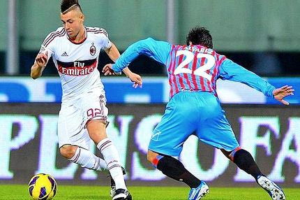 15η αγ.: Νικάει και εκτός η Μίλαν