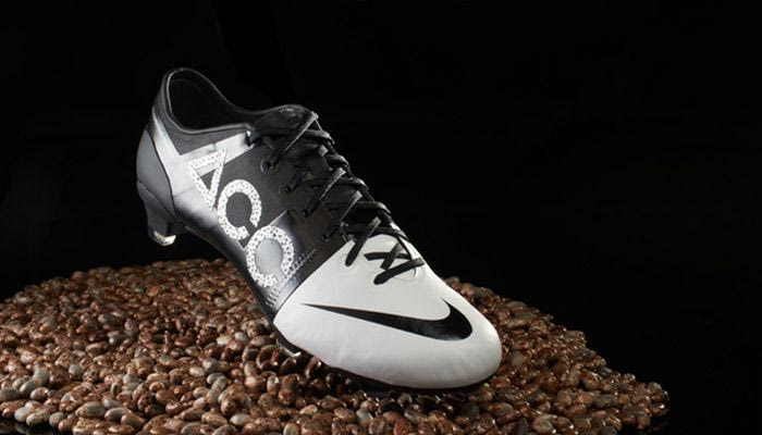 Το Nike GS 2 προσφέρει απρόσκοπτο έλεγχο της μπάλας